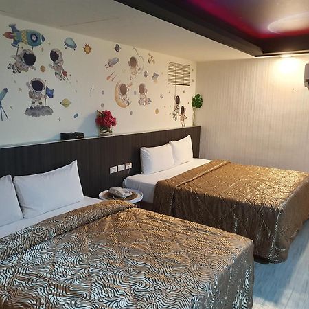 Joy Garden Hotel Kaohsiung Esterno foto